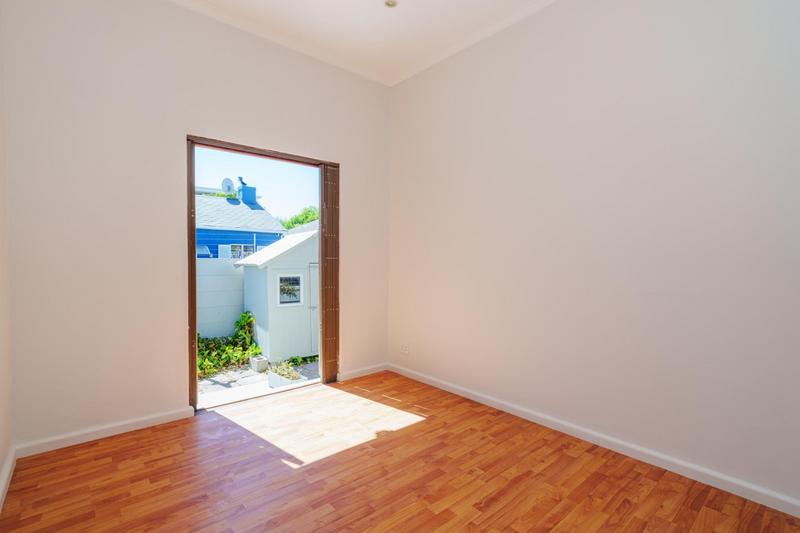 2 Bedroom Property for Sale in Kenilworth Western Cape